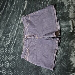 EUC Maurices dark denim shorts 18